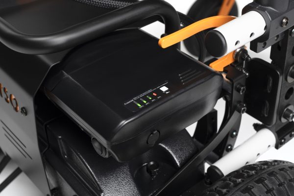 Fauteuil Roulant Électrique Vermeiren Verso - Autonomie, Sécurité et Performance - Disponible en Tunisie chez BEST SANTE 📞 Contact & Achat en Tunisie : Pour plus d'informations ou pour commander votre fauteuil roulant Instafold : ☎️ 28 418 268 / 70 295 291 📍 Livraison à domicile dans toute la Tunisie